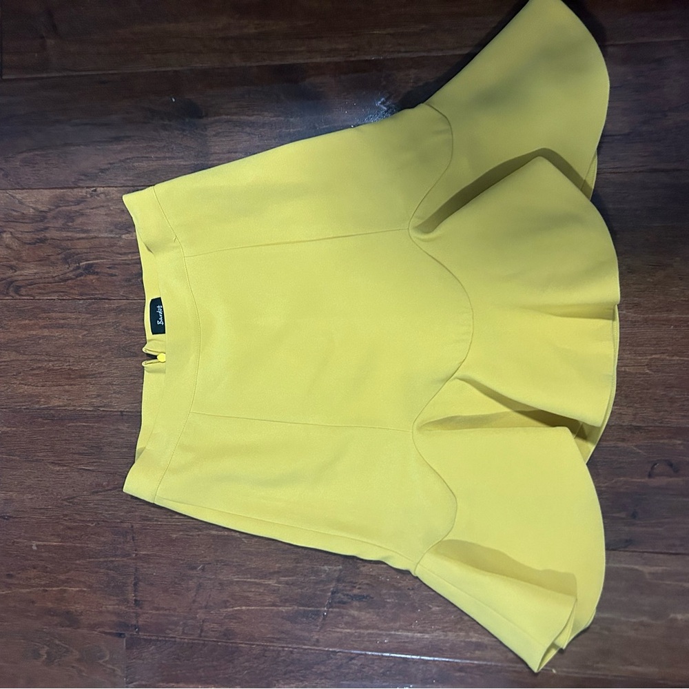 Bardot Yellow Ruffle Skort - Picture 2 of 4